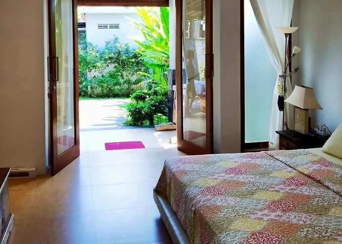 Holiday home Bob's Hideaway - *